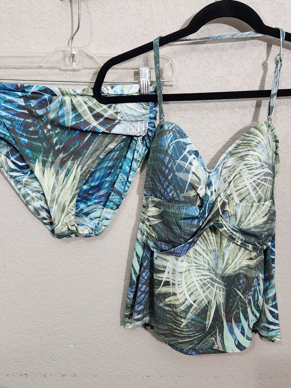 Tahari Blue Green Palm-Print Tankini Bikini Set Medium Swimsuit